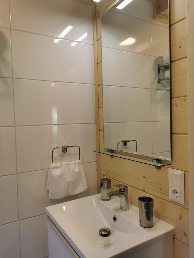 Tauern Appartements Mallnitz Bagian luar foto